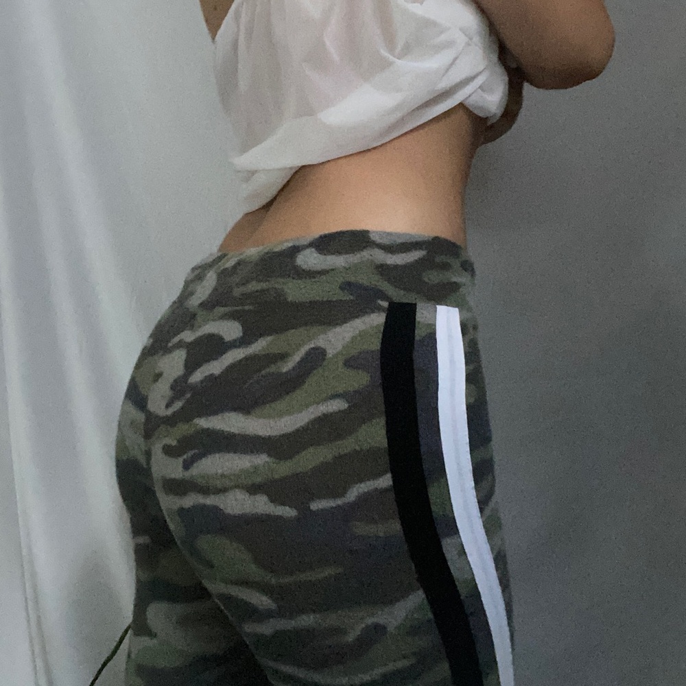 camo pants